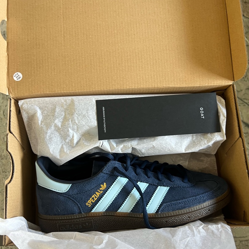Adidas Blue Sneakers Classic Design